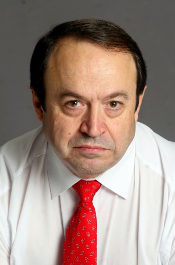 eduardo collado cast leon